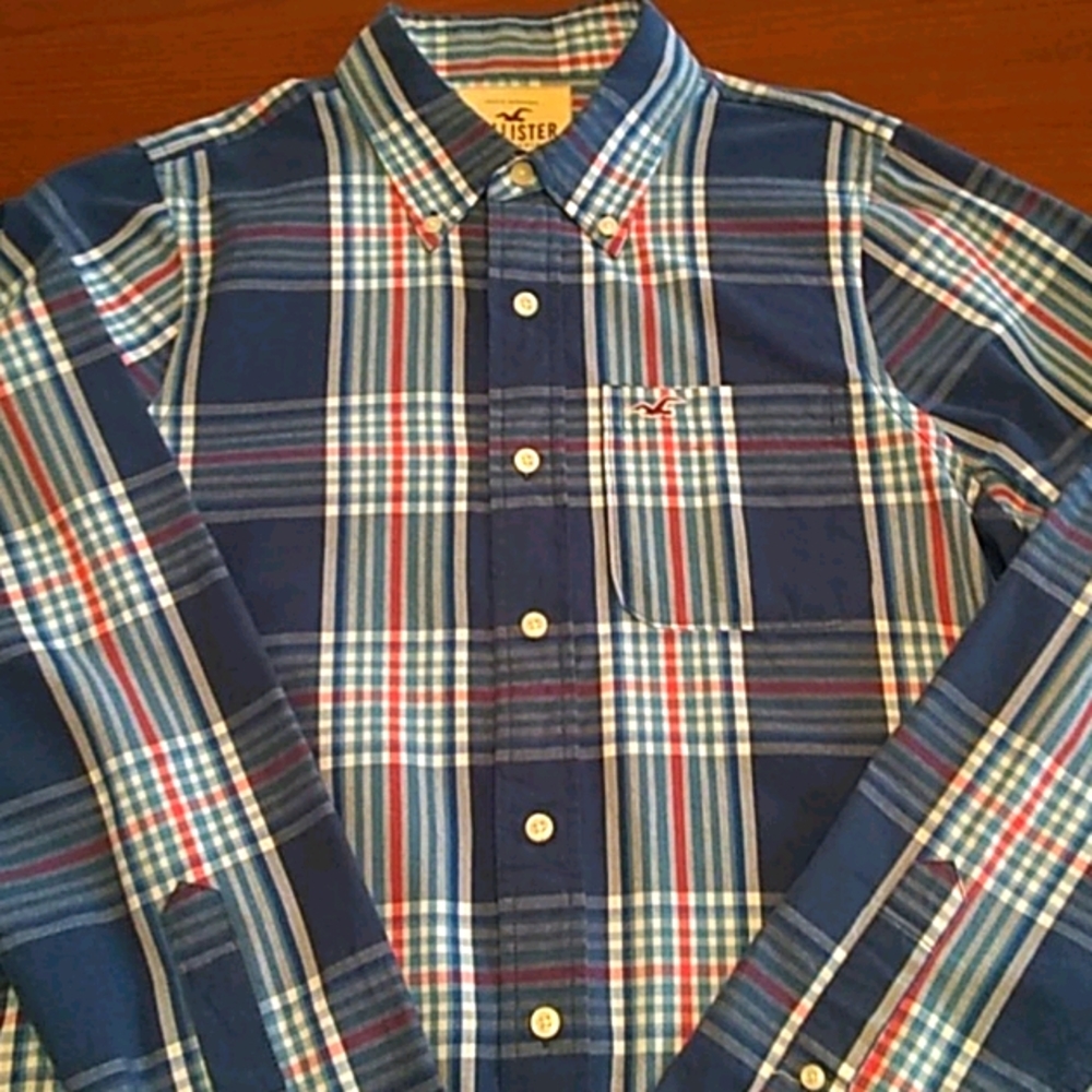 Hollister men's dress shirt.